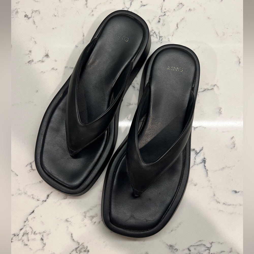 MANGO SANDALS FLIP FLOPS